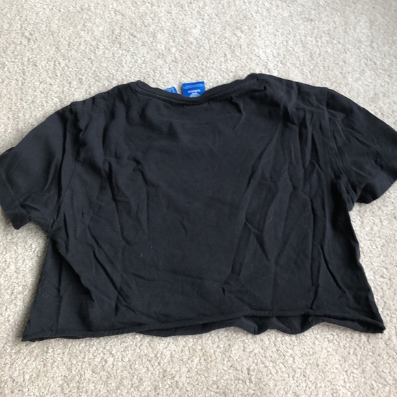 Adidas cropped tshirt - Picture 3 of 3